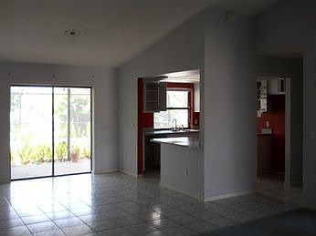 5th image of 1424 SE 10th Ter