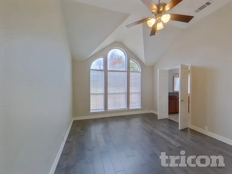 4021 Chinaberry Dr — Photo 6