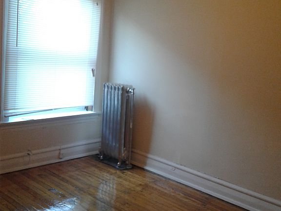 3rd image of 736 N Menard Ave #2