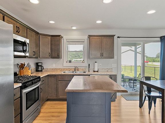 5th image of 54857 Moonfish Ct