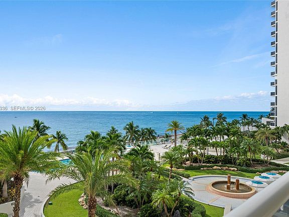 5th image of 19111 Collins Ave APT 403