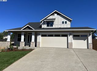 605 SW 49th Dr, Gresham, OR 97080