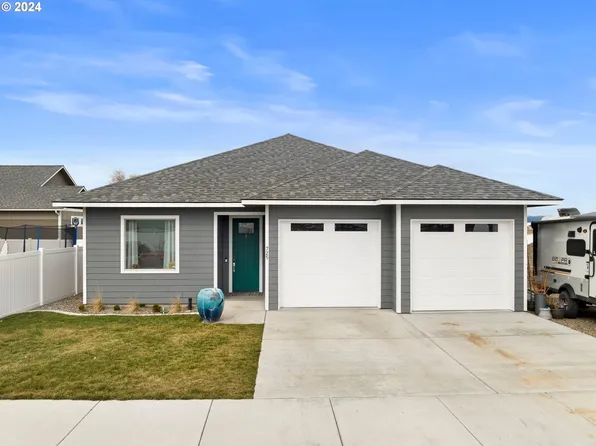 725 E St, Baker City, OR 97814