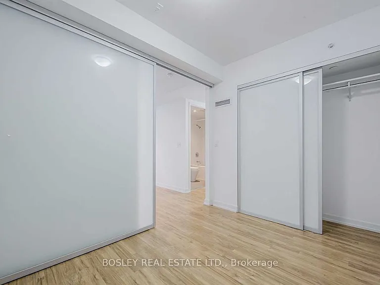 377 Madison Ave #312 — Photo 14