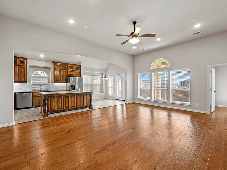 4229 Canadian River Dr — Photo 4