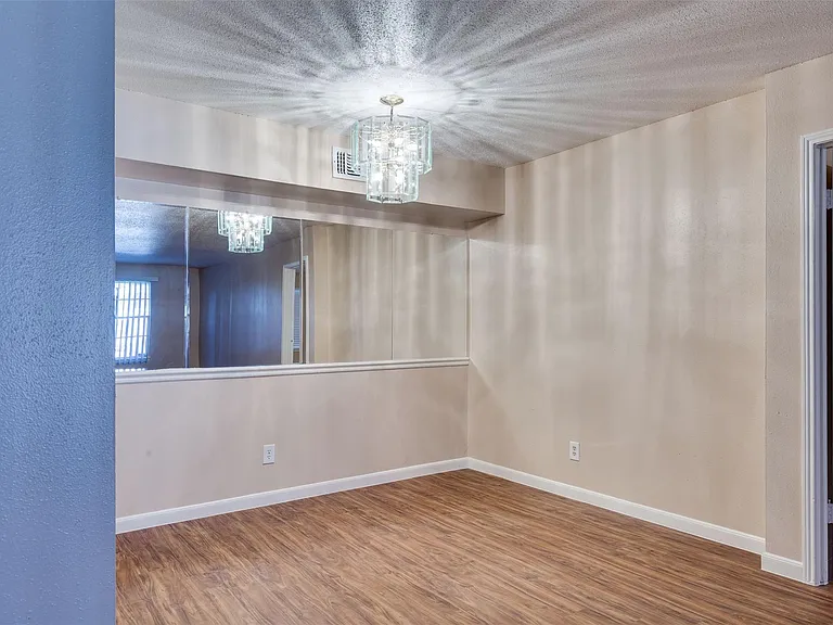 3535 Nasa Pkwy #39 — Photo 9