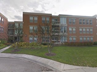 1925 Lake Ave UNIT 208, Wilmette, IL 60091