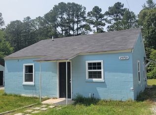 25703 Weakley Rd, Petersburg, VA 23803