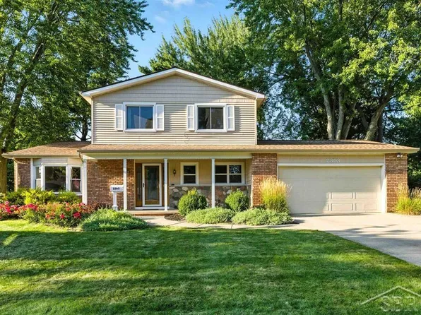 2303 Wilmington Dr, Midland, MI 48642