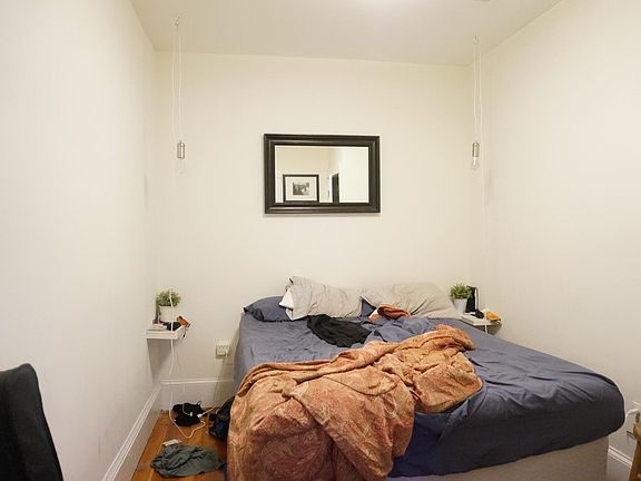 5th image of 93 Harvard St #4