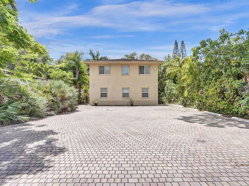 1st image of 420 SE 18th Court