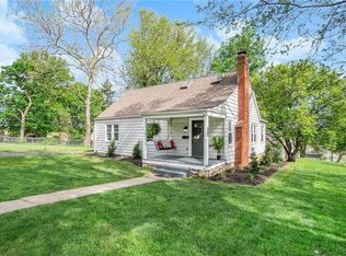 5940 Maple St, Mission, KS 66202