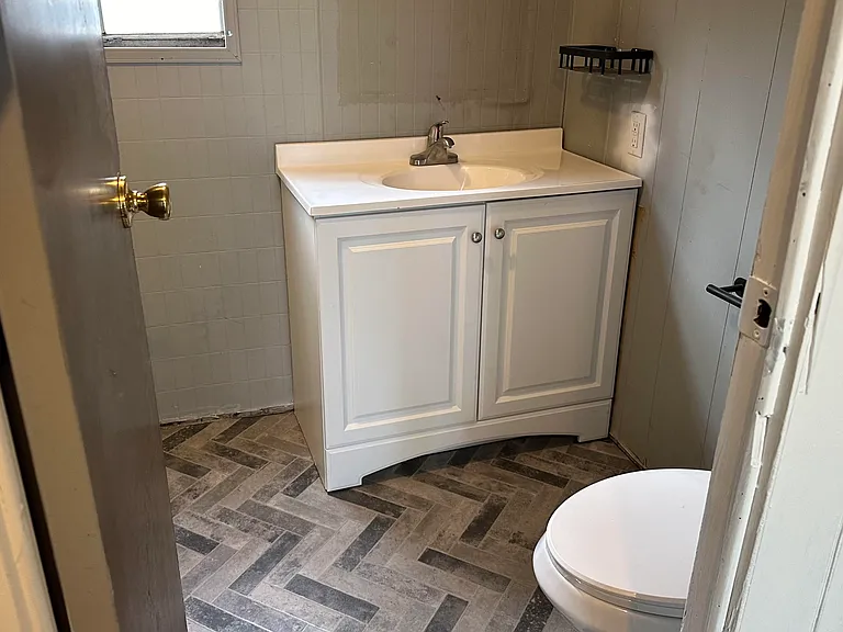 424 Dorley Dr — Photo 3