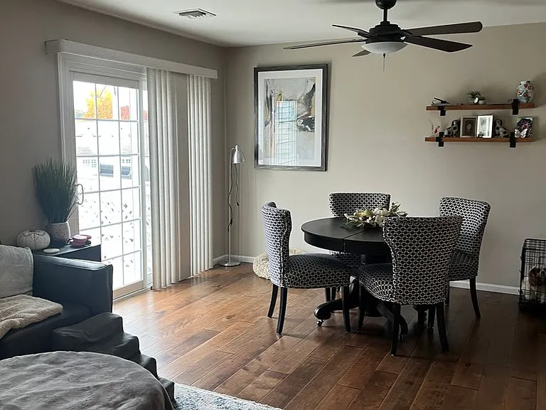 106 Spring Ridge Ct — Photo 4