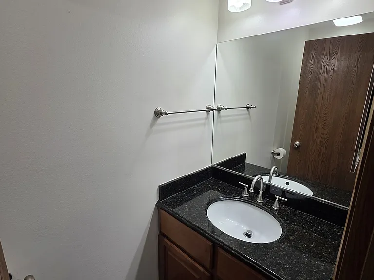 1751 Sleepy Hollow Ct #7 — Photo 6
