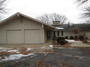 1382 NW 120th St, Clive, IA 50325