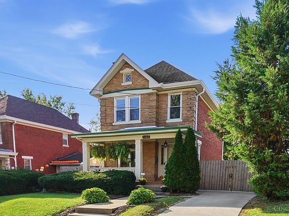 3rd image of 3357 Woodford Rd