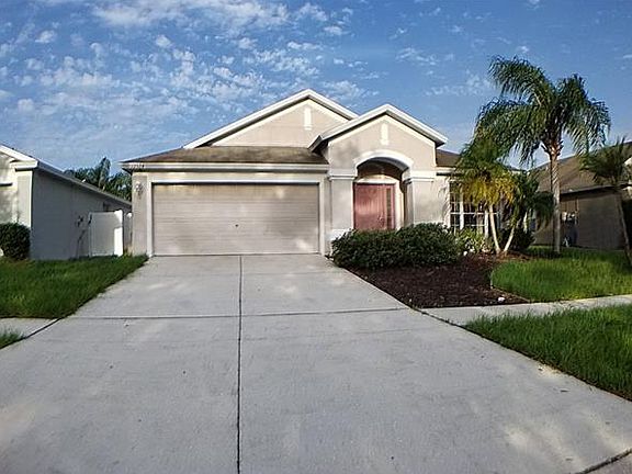 2nd image of 12524 Herons Path Pl