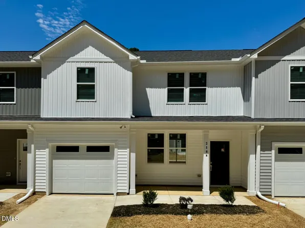 218 George St #A, Four Oaks, NC 27524