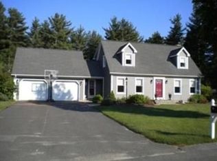 12 Tree Top Ln, Southwick, MA 01077