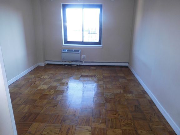 3rd image of 14016 34th Ave #711A