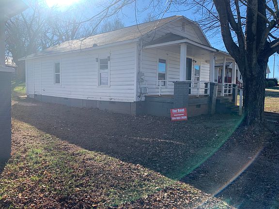 3rd image of 1209 Alexander St