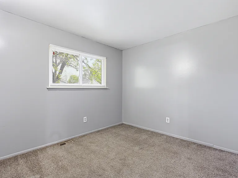 7044 Hudson Ave — Photo 7