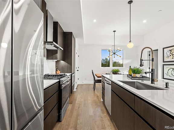 3rd image of 2158 Applewood Drive