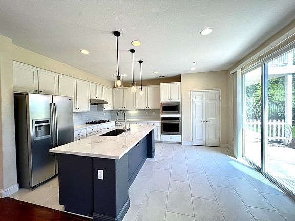 3rd image of 6025 Mira Vista Ln
