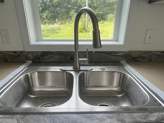 3rd image of 9377 River Dr