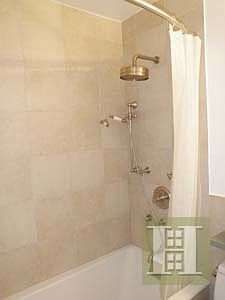 5th image of 58 W 106th St APT 3A