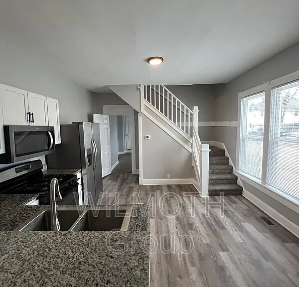 248 N Beville Ave — Photo 13