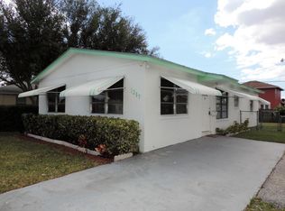 1397 W 34th St, Riviera Beach, FL 33404