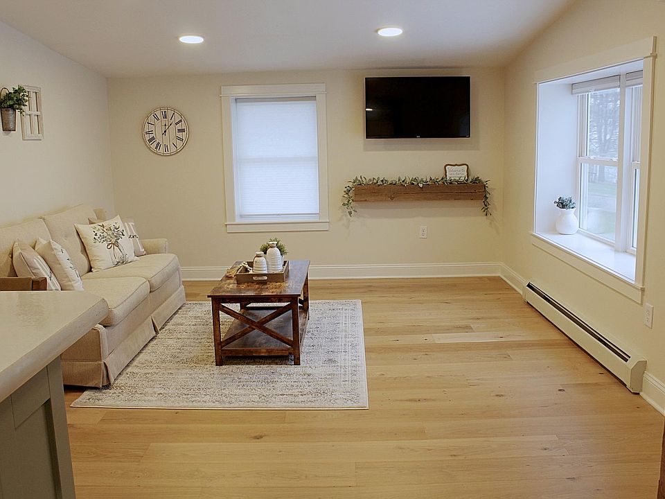 Livingroom with Lake Pepin View