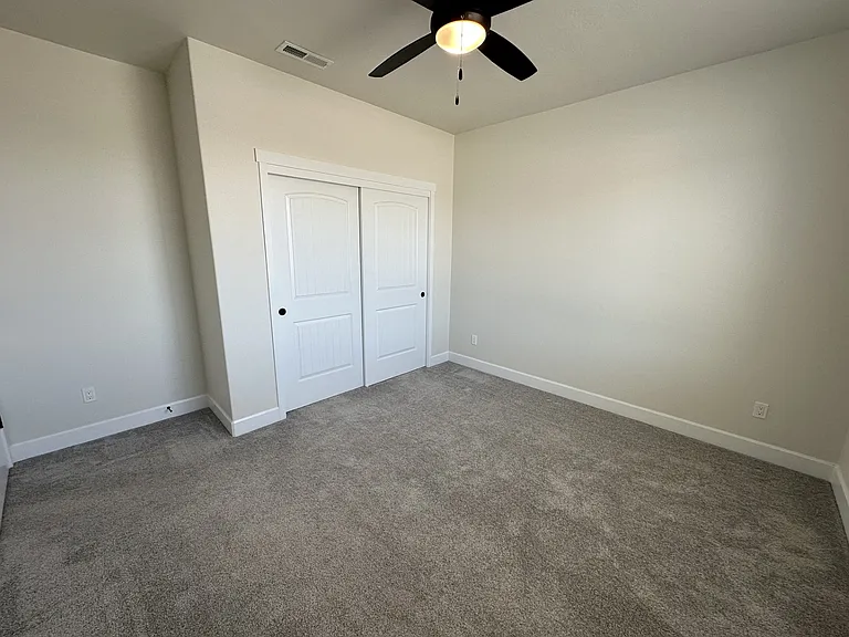 3304 S Zimmerman St — Photo 12