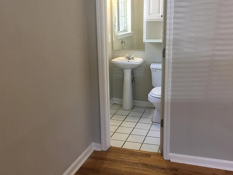 493 N Highland Ave NE #20 — Photo 8