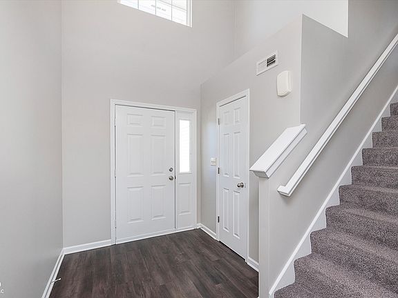 3rd image of 5243 Montavia Ln