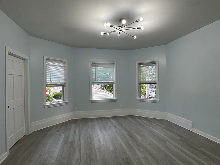152 Broadway #2 — Photo 1