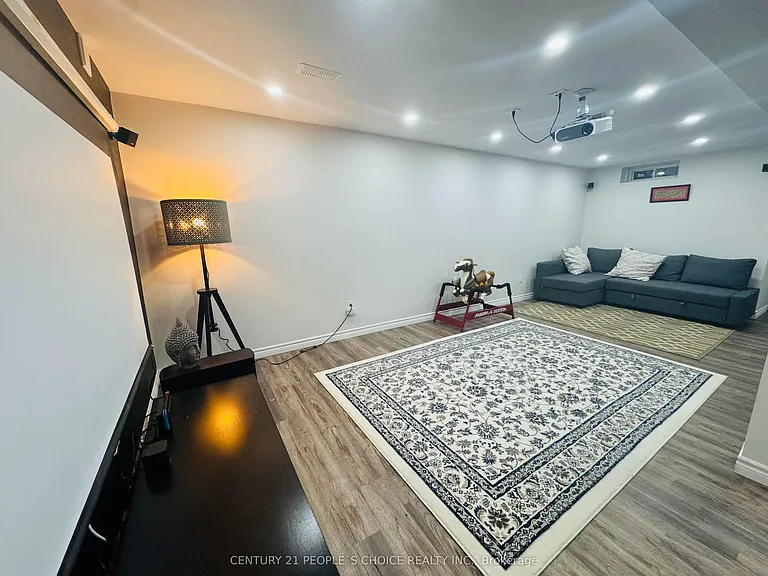 6026 Clover Ridge Cres — Photo 23