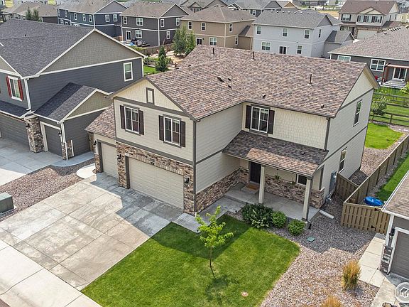 3rd image of 144 Hidden Lake Dr