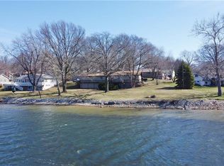 1739 Lakeside Ter, Trenton, MO 64683