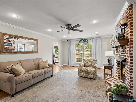 4th image of 11188 Dove Dr