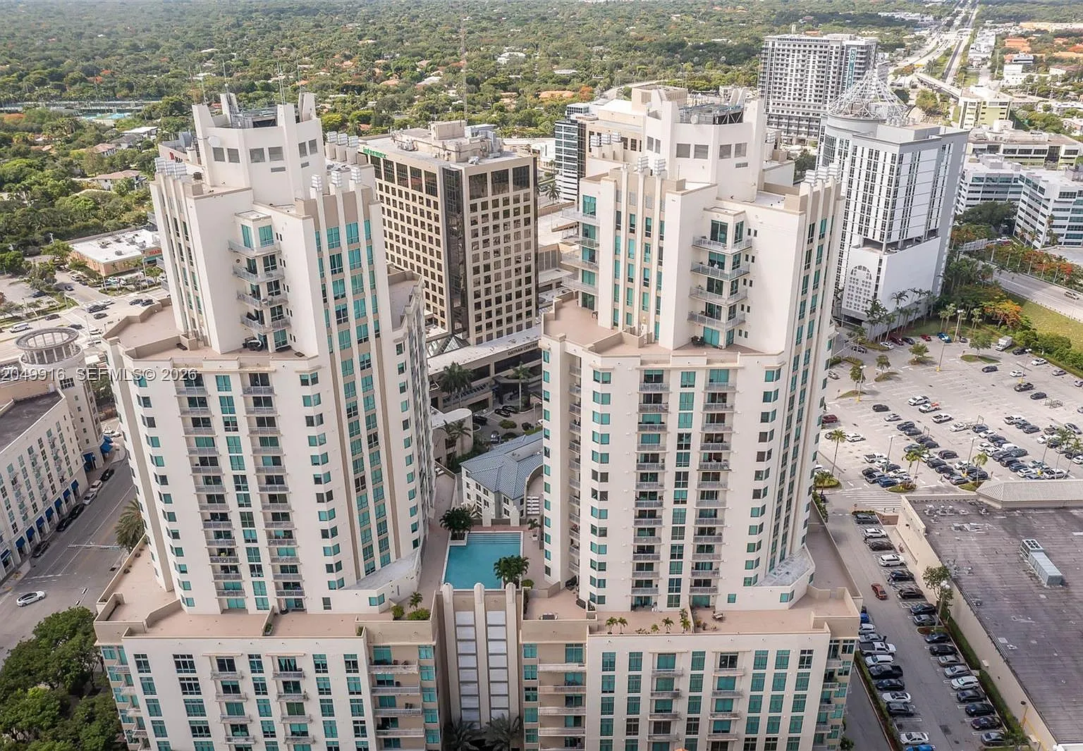 Metropolis I At Dadeland — Photo 3