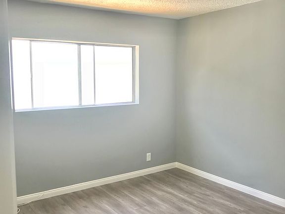 4th image of 205 E Plymouth St APT 9