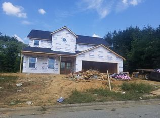 2707 October Ln, Greensboro, NC 27405