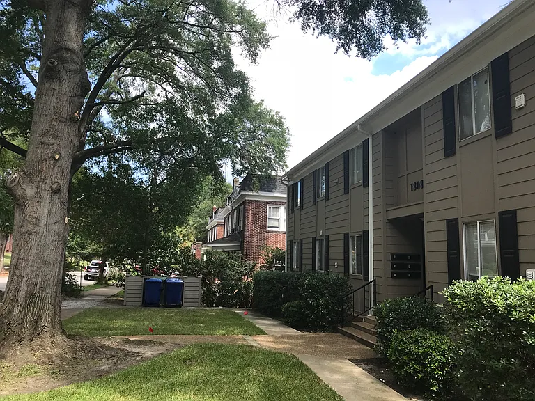 1808 Greene St — Photo 1