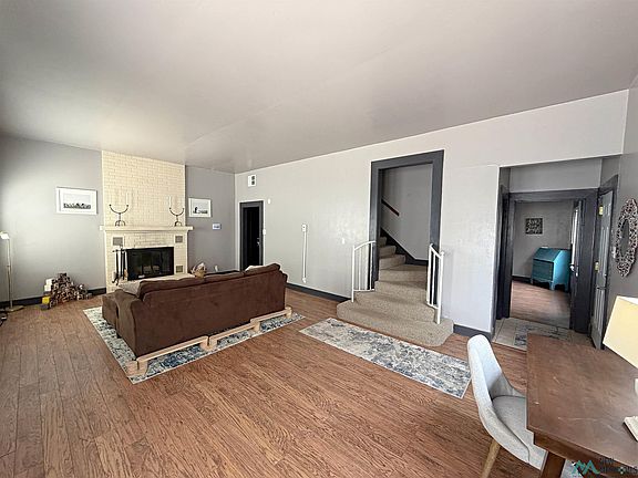 5th image of 306 N Michigan Ave
