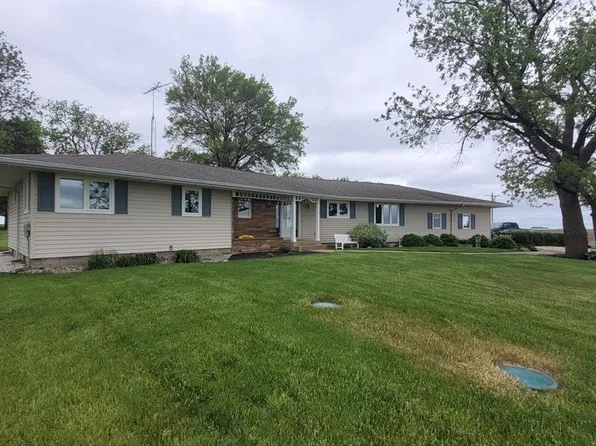 121 110th St, Paton, IA 50217
