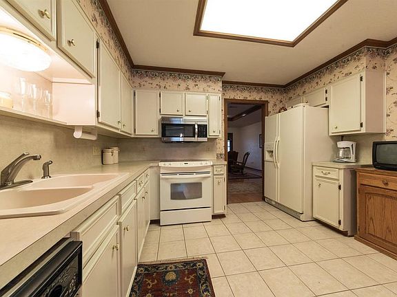 4th image of 1182 Briarmeadow Dr