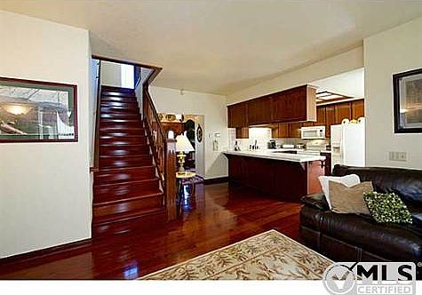 4th image of 74 Las Flores Dr